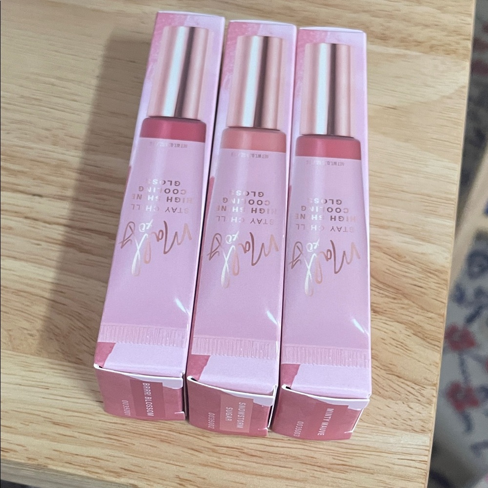 Three Mally Beauty Stay Chill High Shine Cooling Gloss - Picture 3 of 3